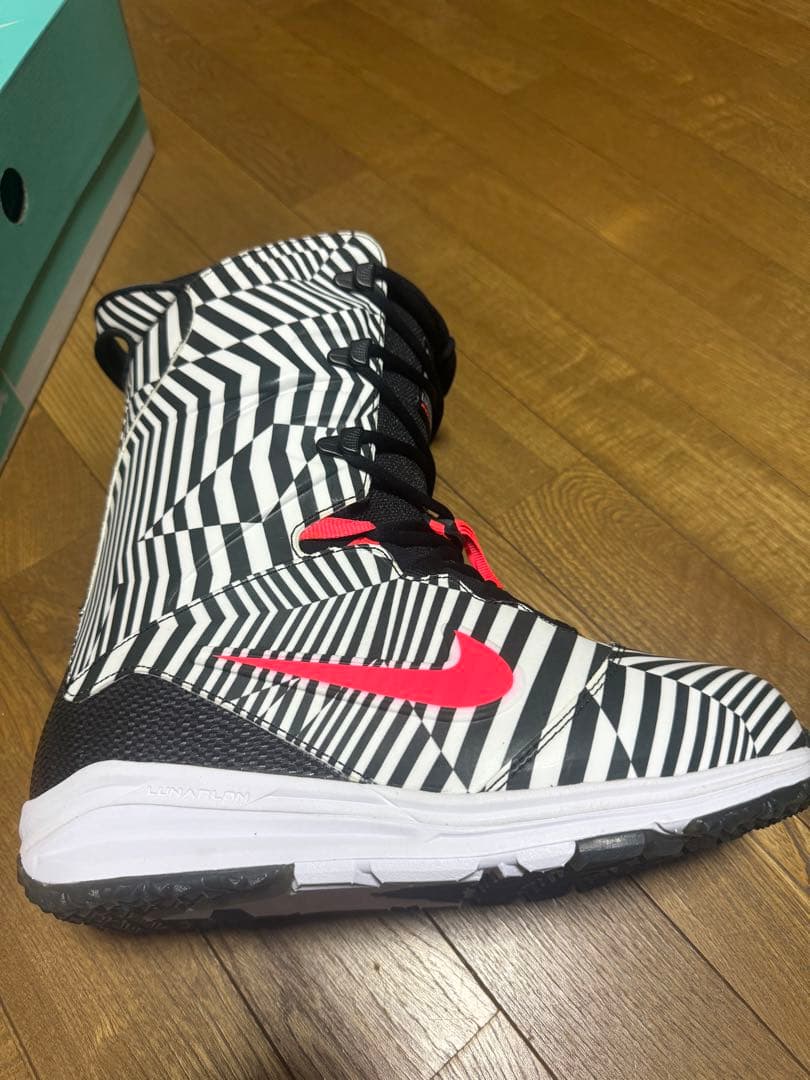 Nike スノーボードブーツ　激レア　最終レイトモデル　新品保管