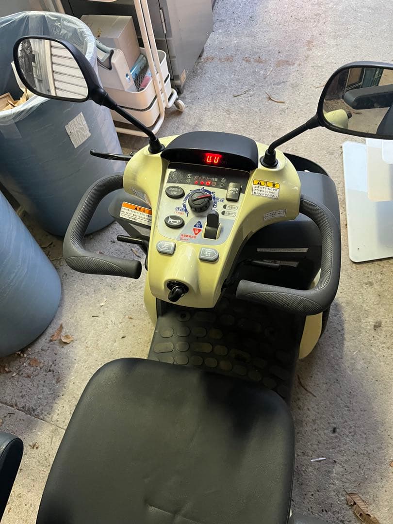 ET4D9 セニアカー