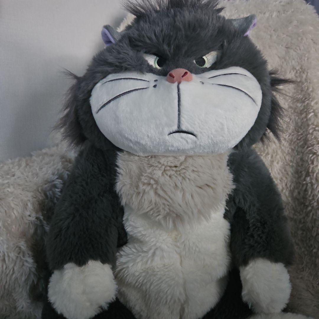 ディズニーストア　ルシファー　ぬいぐるみ CAT DAY