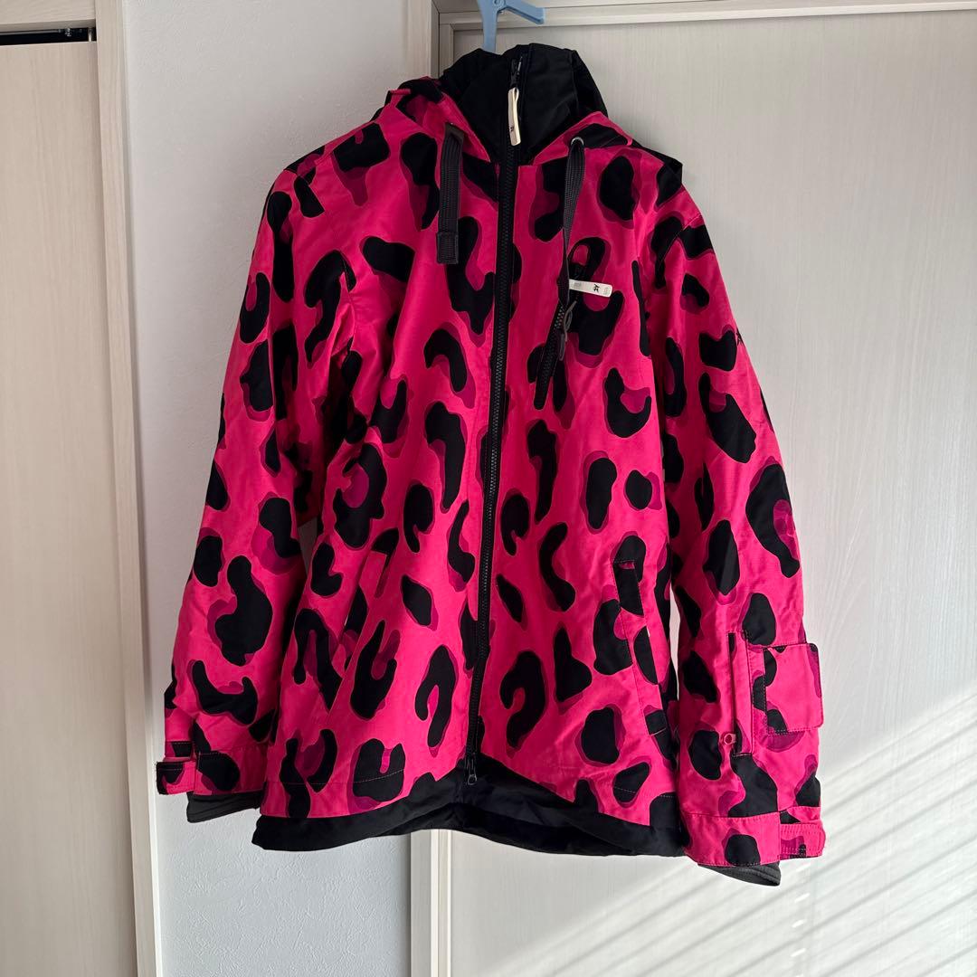 estivo（エスティボ）のスノーボードウェア　セットアップ