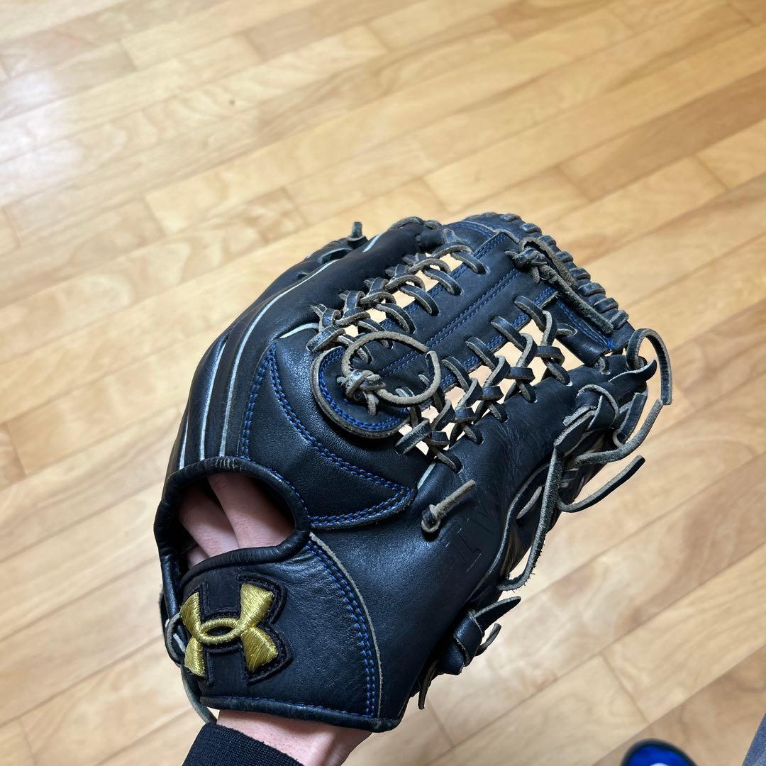 アンダーアーマー硬式外野グラブ