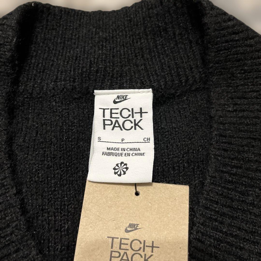 新品未使用品NIKE lab. TECH PACK オーバーサイズVネックニット