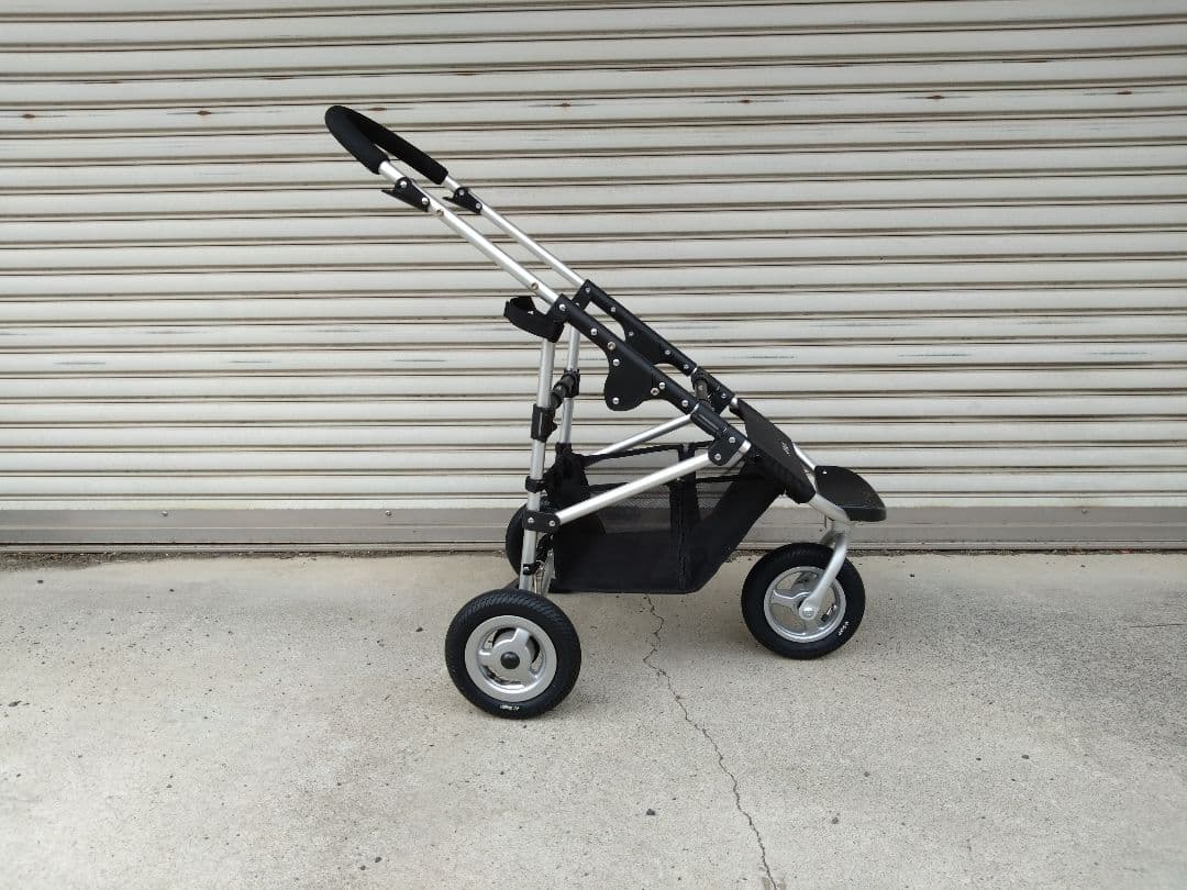 美品？　AirBuggy　エアバギー　ペットカート　フレーム　送料込　神奈川