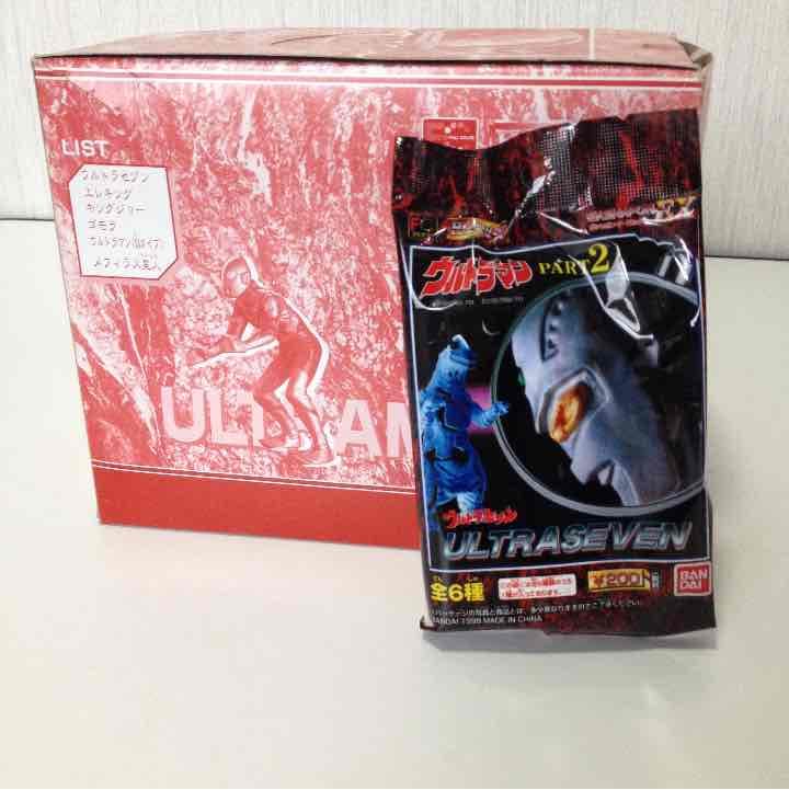 14- ウルトラマン フィギュア