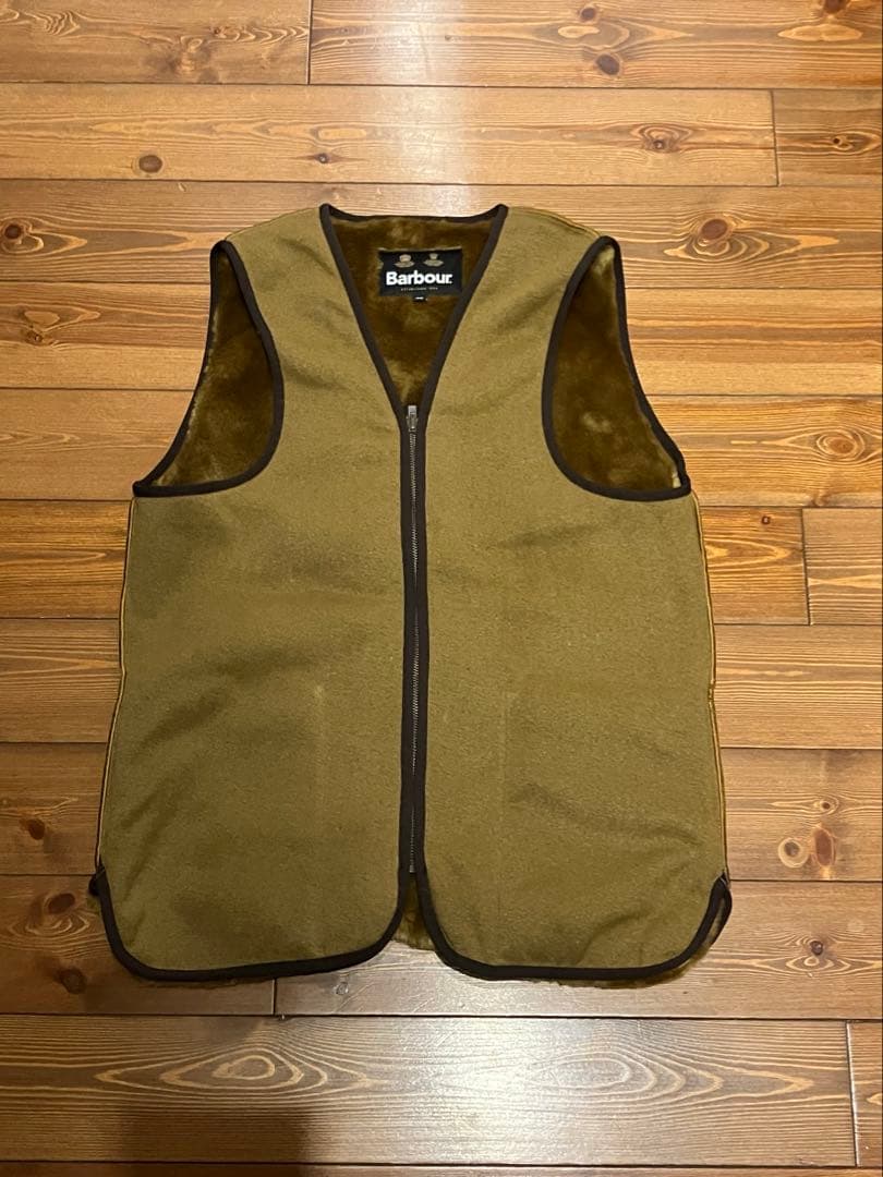 Barbour フロントジップファーライナーベスト40 定価27,500円